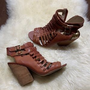 Brown leather strappy Vince Camuto size 6 1/2